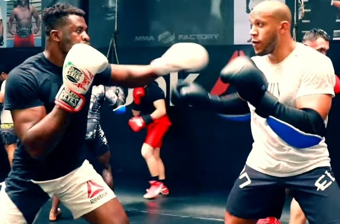 Ciryl Gane Vs Francis Ngannou Streaming Footage of Ngannou and Gane sparring - Underground - MixedMartialArts